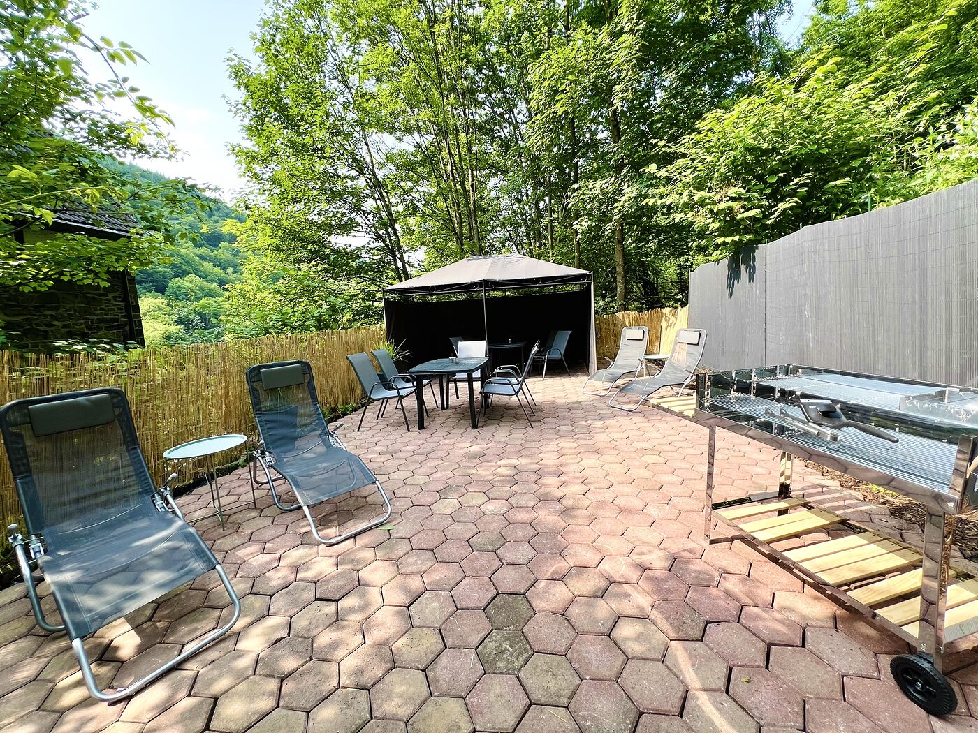 Private Terrasse einer Monteurwohnung